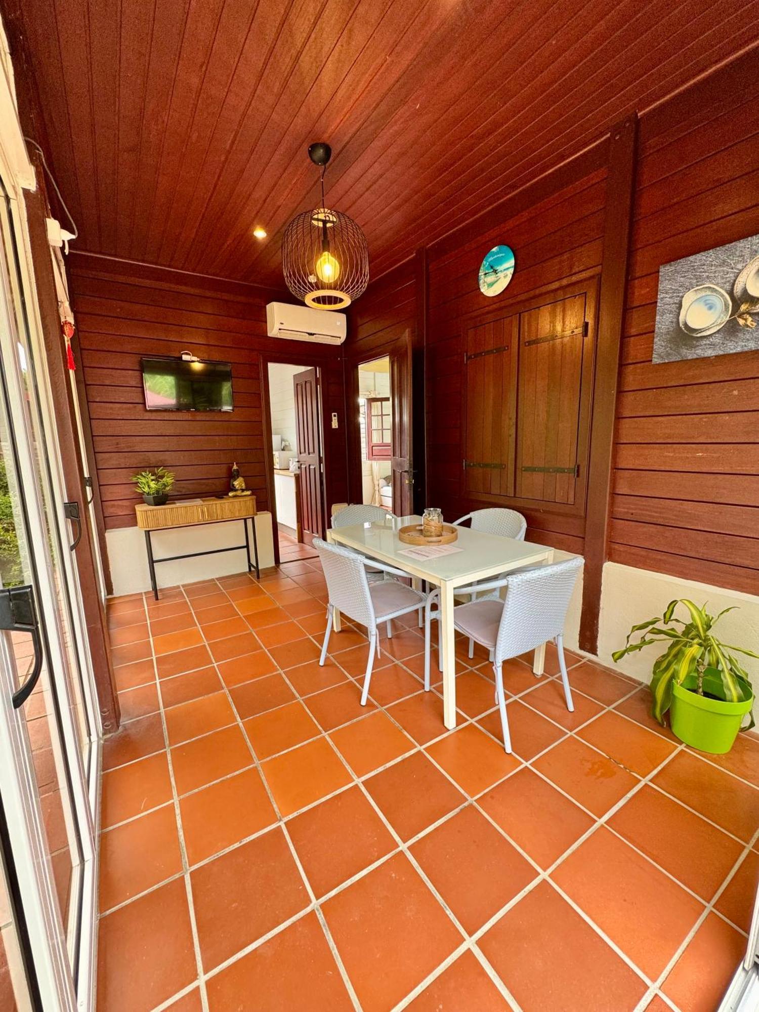 Le Gaspardo , 2 Chambres Climatisees , A 2 Mins A Pied De La Plage , Wifi , Jardin Clos, Parking ,Sans Vis-A-Vis Le Carbet Eksteriør bilde
